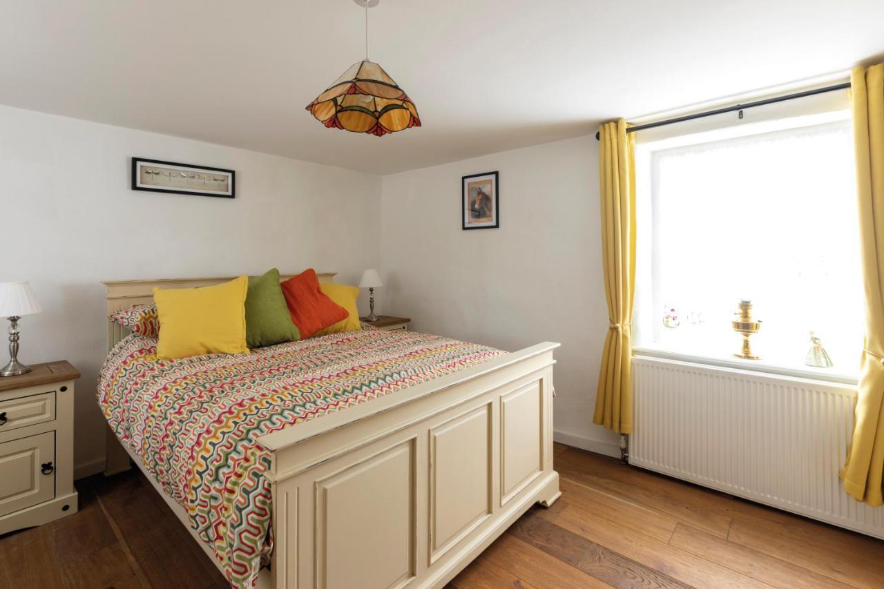 Katie'S Cottage Bellaghy Экстерьер фото